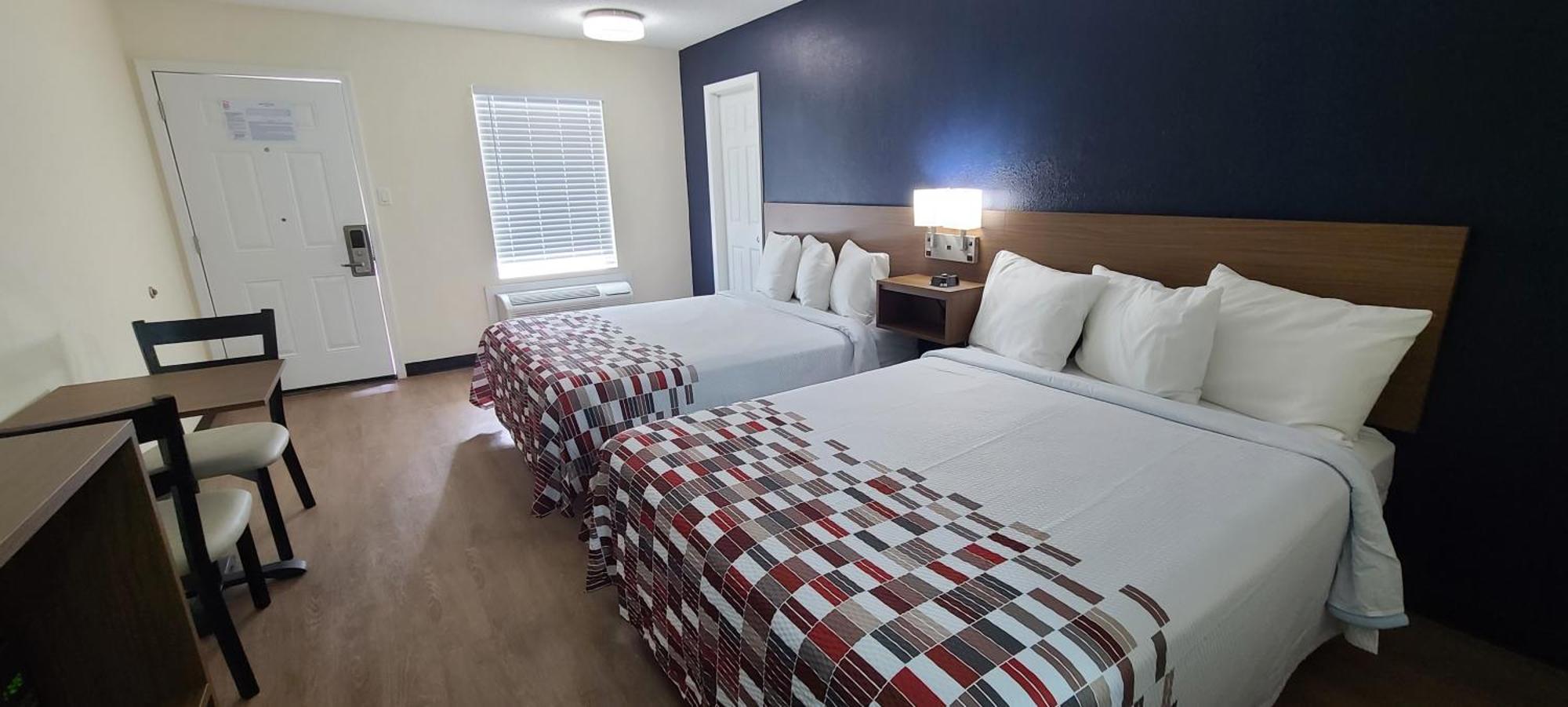 Red Roof Inn Байрон Экстерьер фото